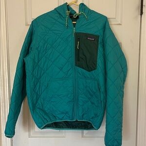 Patagonia Men’s Diamond Quilted Bomber Jacket with Yellow Accents
